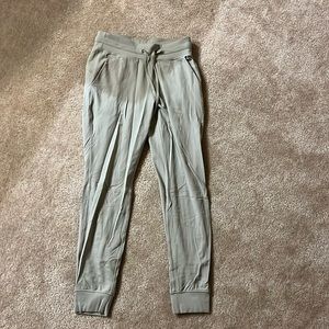 Lululemon joggers